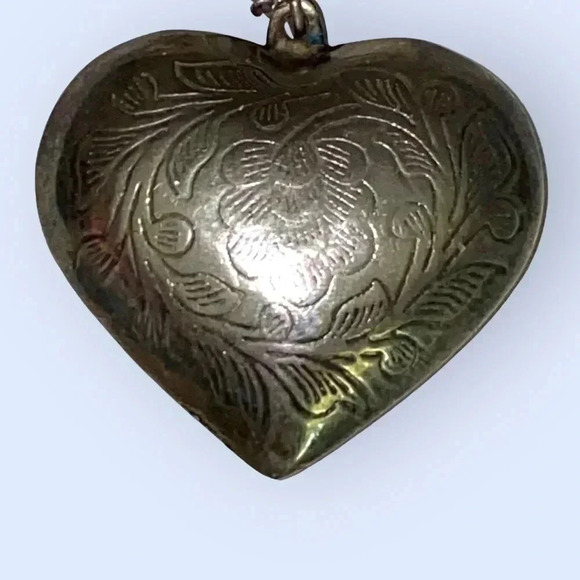 Vintage Large Silver Puffed Etched Heart Pendant with Curb Chain 24” - Picture 10 of 13